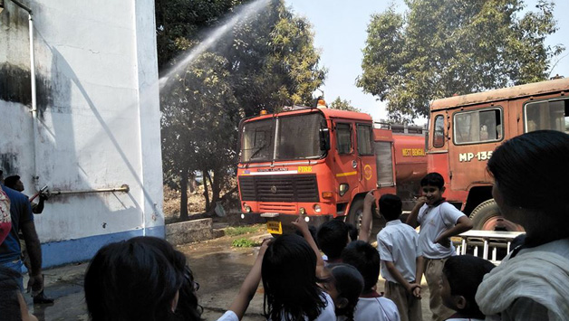 A VISIT TO THE FIRE STATION